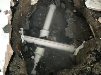 莲池阳台漏水维修公司为您分享楼上楼下漏水怎么处理